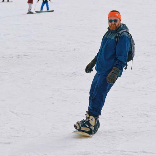 Mike snowboarding